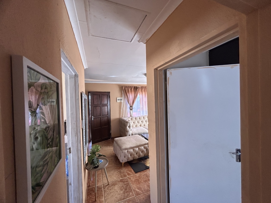 To Let 2 Bedroom Property for Rent in Soshanguve VV Gauteng