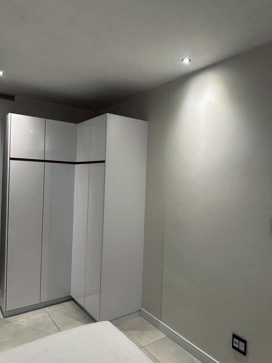 To Let 1 Bedroom Property for Rent in Houghton Estate Gauteng