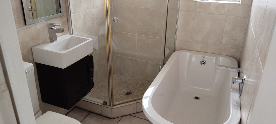 3 Bedroom Property for Sale in Sandown Gauteng