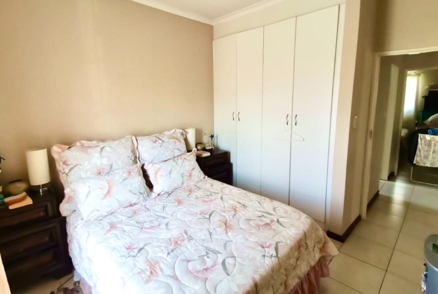2 Bedroom Property for Sale in Ormonde Gauteng