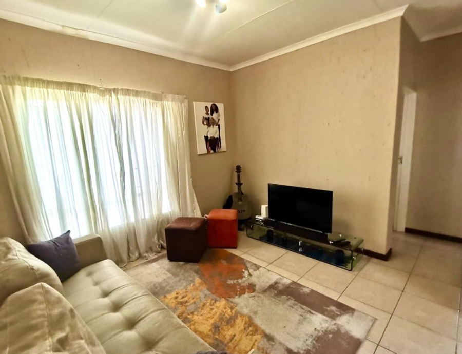 2 Bedroom Property for Sale in Ormonde Gauteng