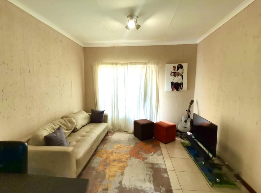 2 Bedroom Property for Sale in Ormonde Gauteng