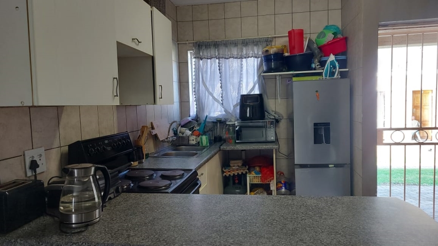 2 Bedroom Property for Sale in Comet Gauteng