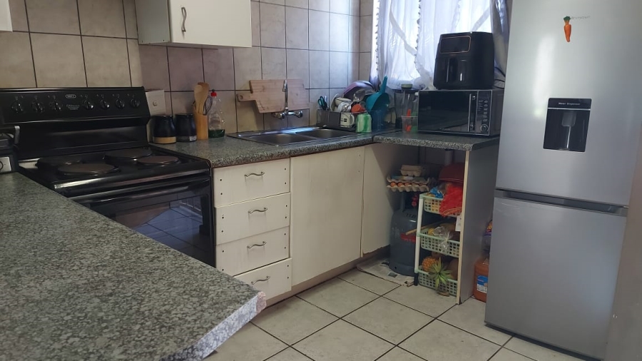 2 Bedroom Property for Sale in Comet Gauteng