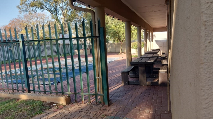 2 Bedroom Property for Sale in Comet Gauteng