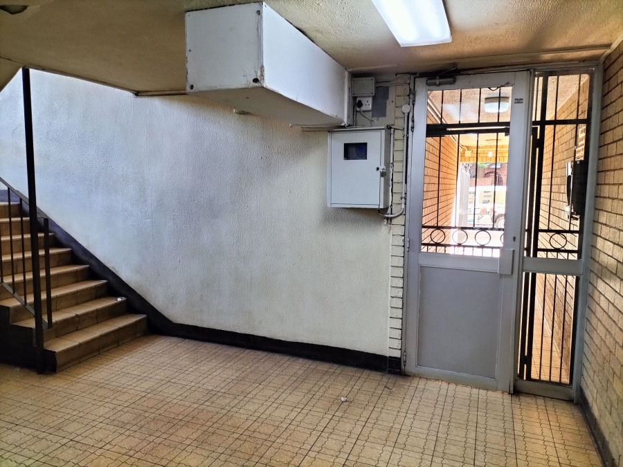 2 Bedroom Property for Sale in Pretoria North Gauteng