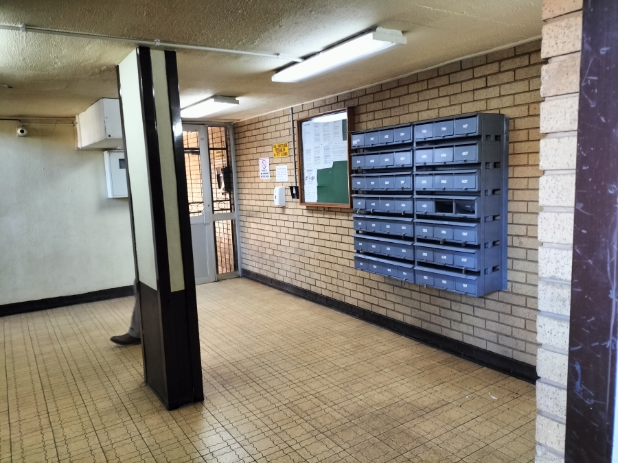 2 Bedroom Property for Sale in Pretoria North Gauteng