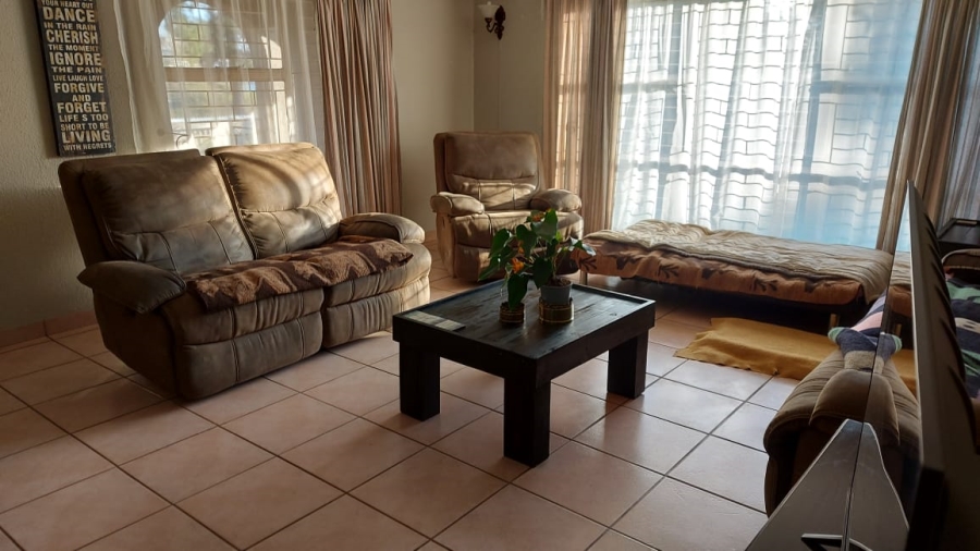 3 Bedroom Property for Sale in Northmead Gauteng