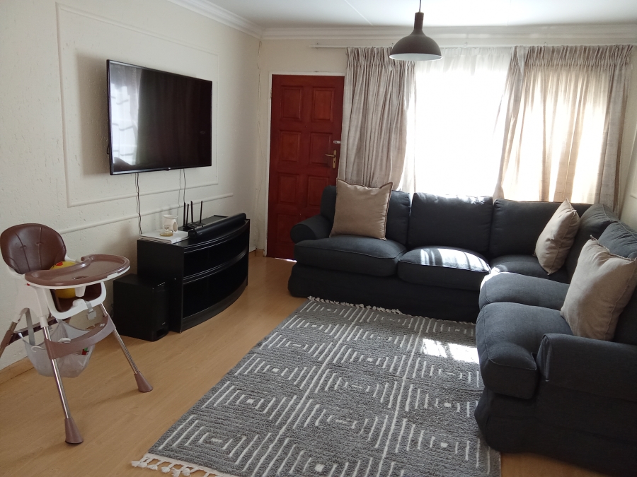 2 Bedroom Property for Sale in Allens Nek Gauteng