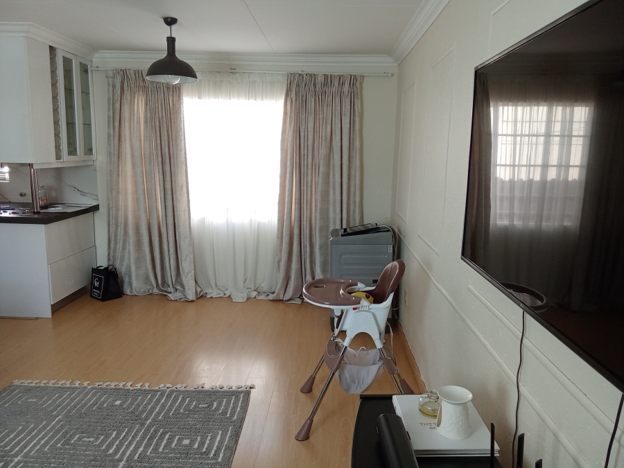 2 Bedroom Property for Sale in Allens Nek Gauteng