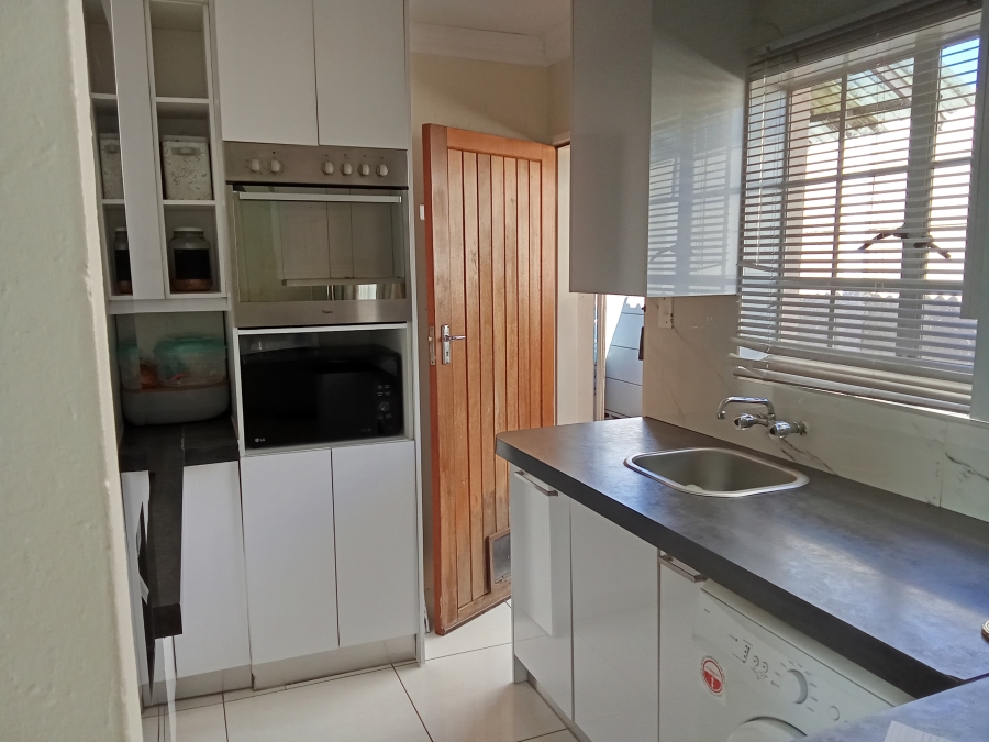 2 Bedroom Property for Sale in Allens Nek Gauteng