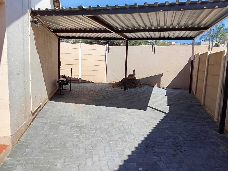 2 Bedroom Property for Sale in Allens Nek Gauteng