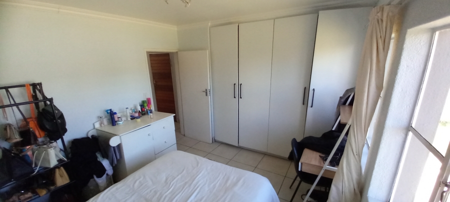 To Let 1 Bedroom Property for Rent in Melville Gauteng