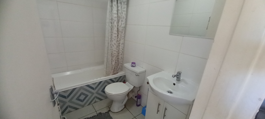 To Let 1 Bedroom Property for Rent in Melville Gauteng
