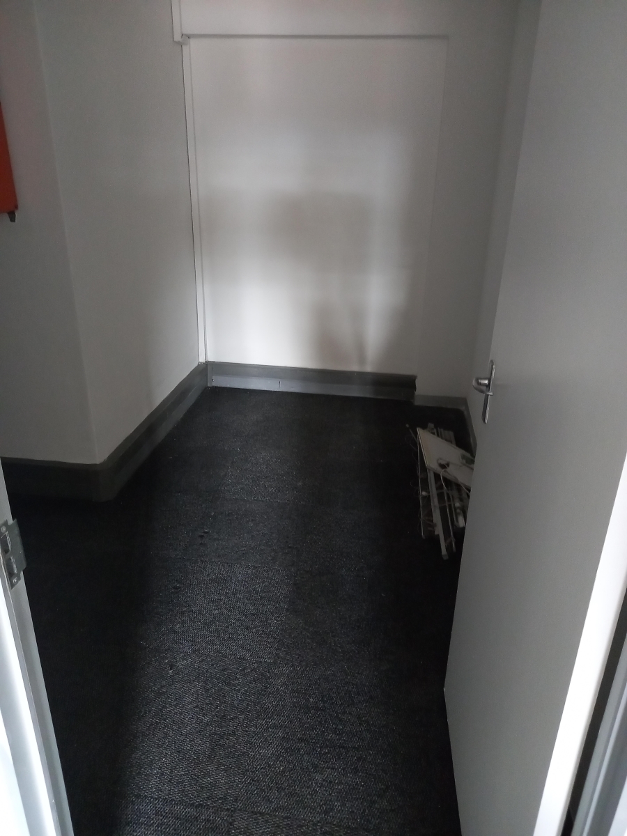 To Let commercial Property for Rent in Randjespark Gauteng