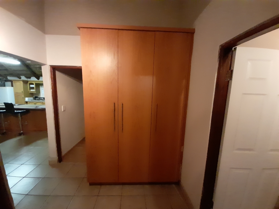 To Let 3 Bedroom Property for Rent in Lochvaal Gauteng