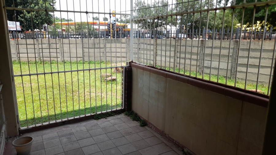 To Let 1 Bedroom Property for Rent in Vanderbijlpark CW 2 Gauteng