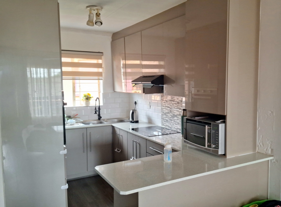 2 Bedroom Property for Sale in East Lynne Gauteng