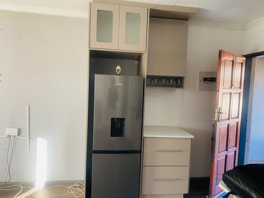 2 Bedroom Property for Sale in East Lynne Gauteng