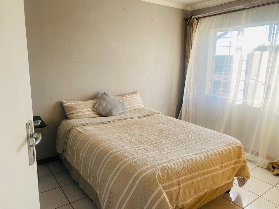 2 Bedroom Property for Sale in East Lynne Gauteng