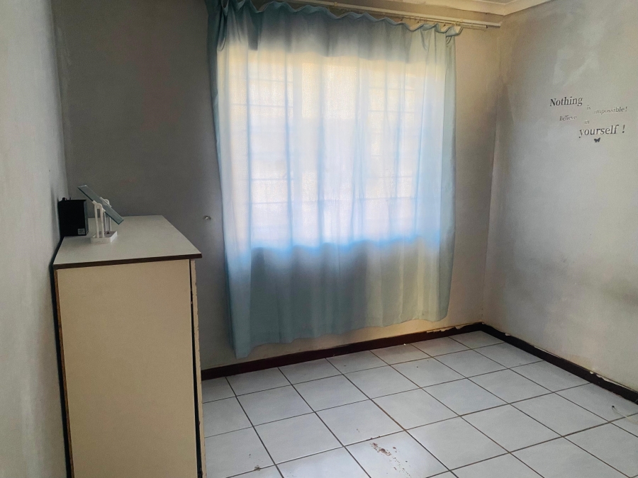 2 Bedroom Property for Sale in East Lynne Gauteng