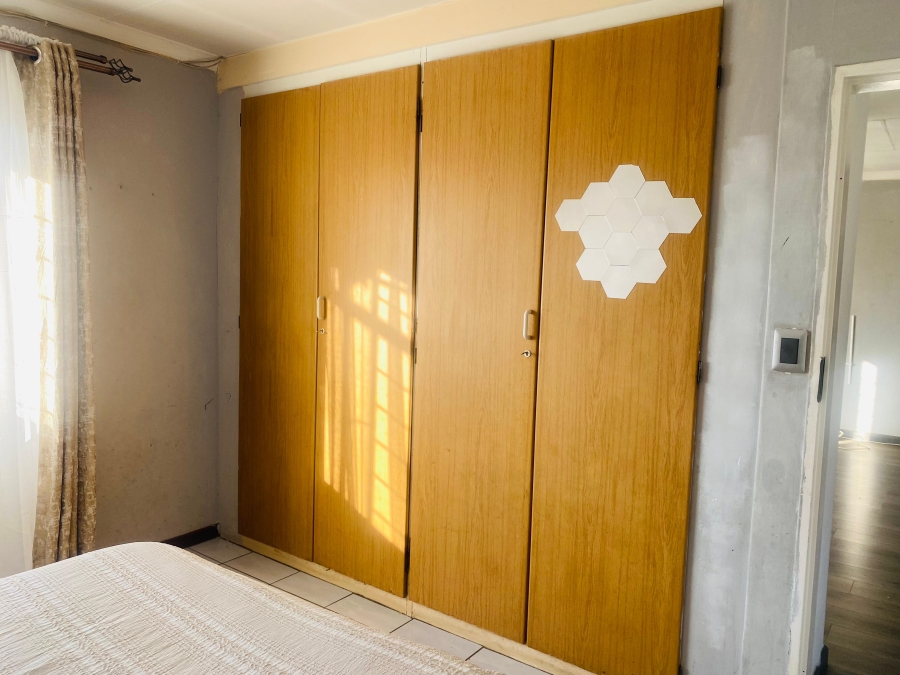 2 Bedroom Property for Sale in East Lynne Gauteng