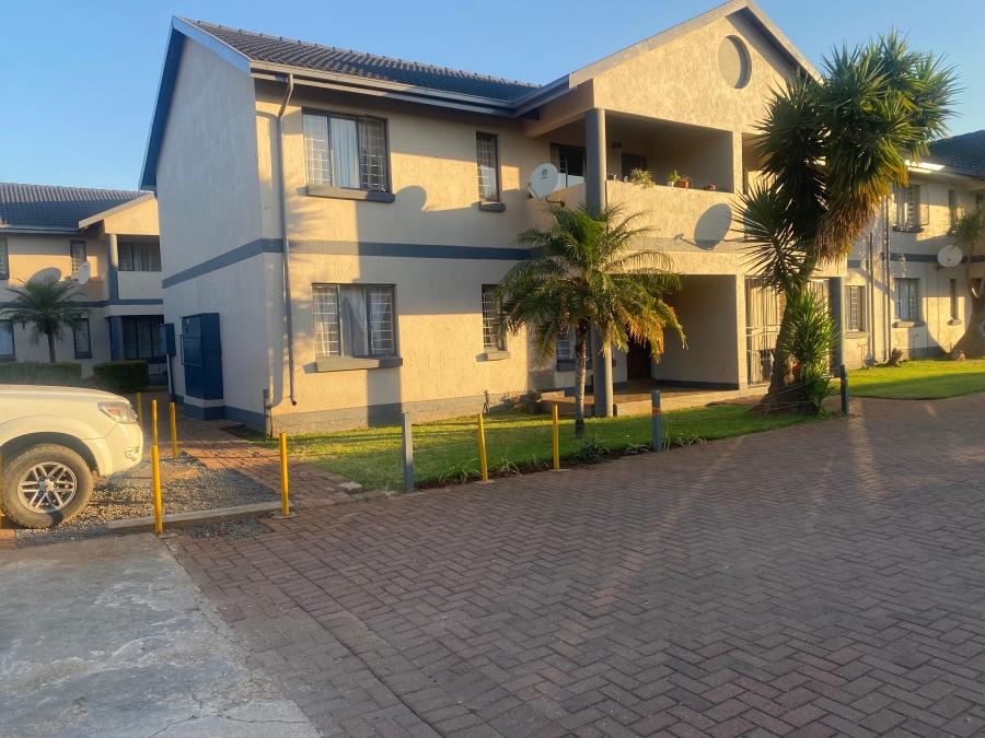 2 Bedroom Property for Sale in East Lynne Gauteng