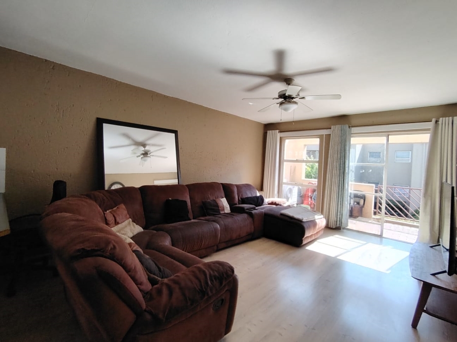 2 Bedroom Property for Sale in Brackendowns Gauteng