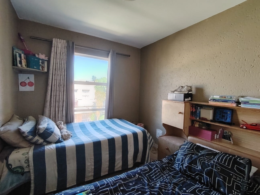2 Bedroom Property for Sale in Brackendowns Gauteng