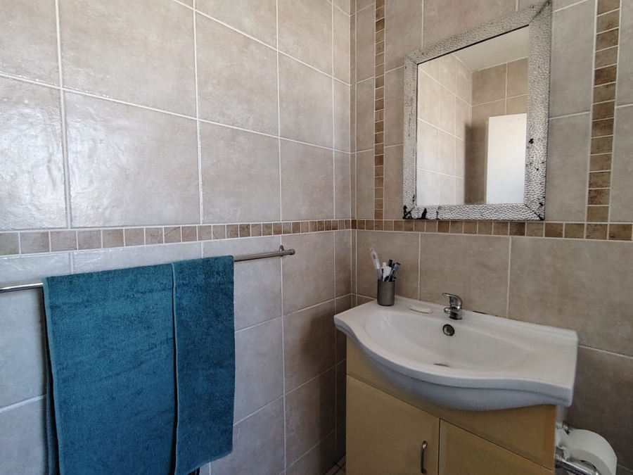 2 Bedroom Property for Sale in Brackendowns Gauteng