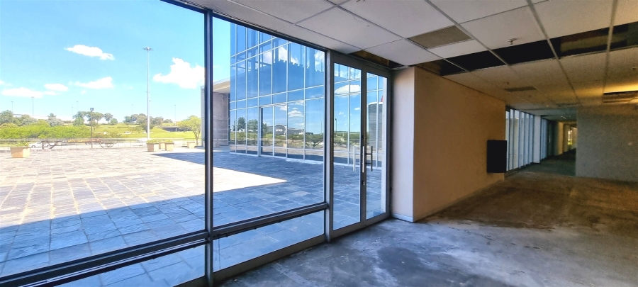 To Let commercial Property for Rent in Woodmead Gauteng