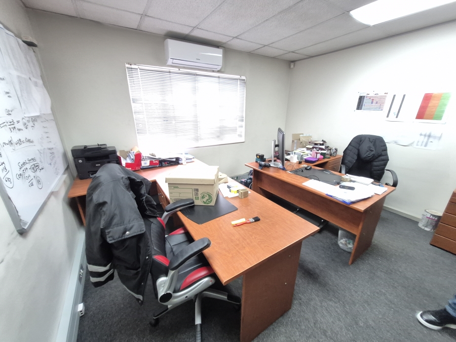 To Let commercial Property for Rent in Sunnyrock Gauteng