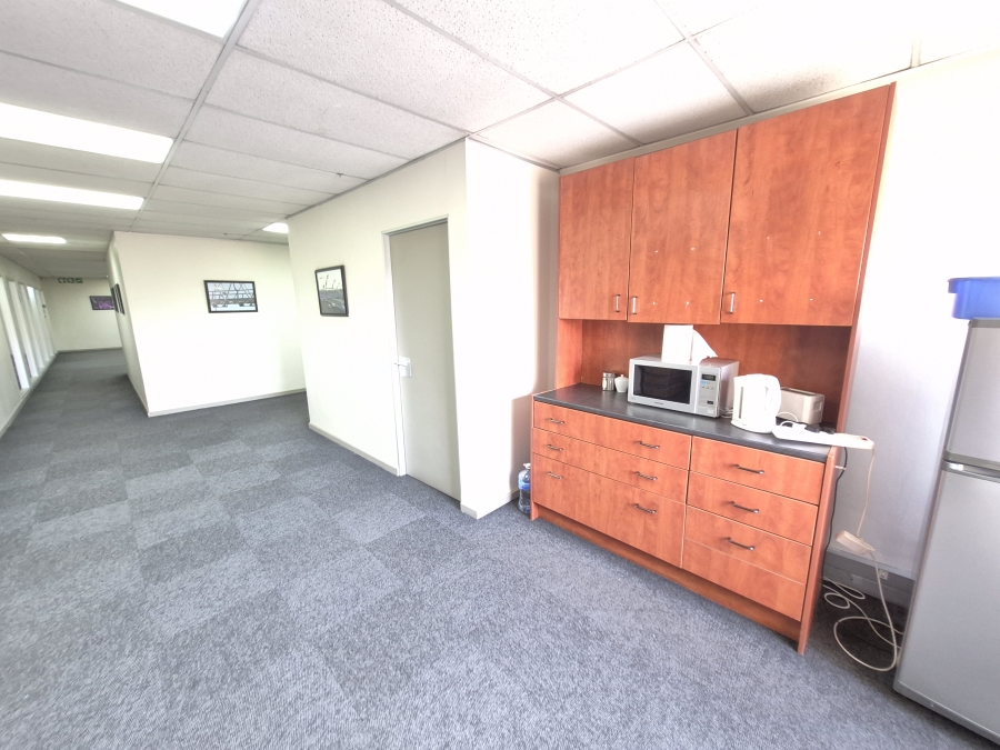 To Let commercial Property for Rent in Sunnyrock Gauteng