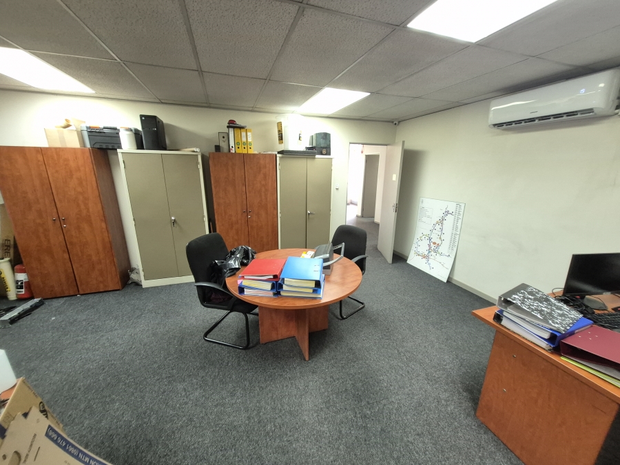 To Let commercial Property for Rent in Sunnyrock Gauteng