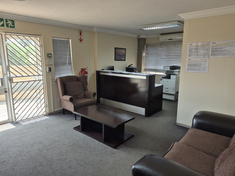 To Let commercial Property for Rent in Sunnyrock Gauteng