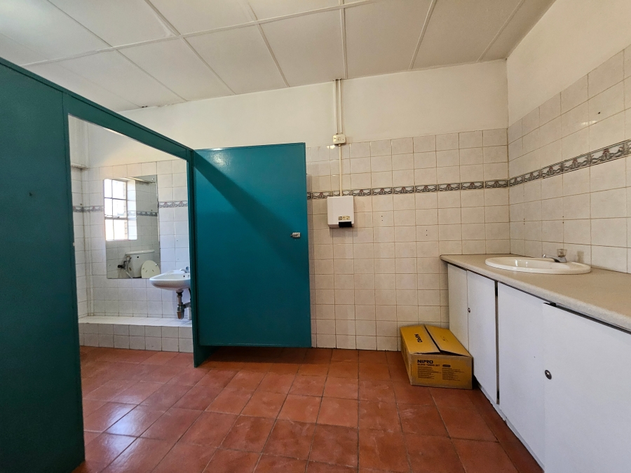 To Let commercial Property for Rent in Rosslyn Gauteng