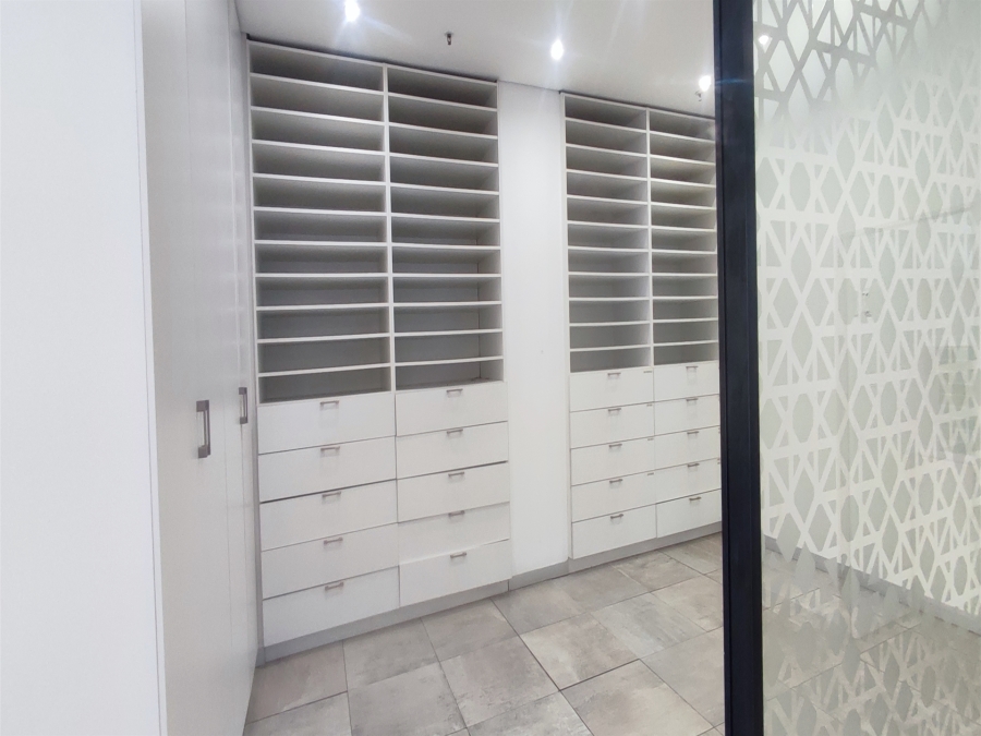 To Let commercial Property for Rent in Rosebank Gauteng