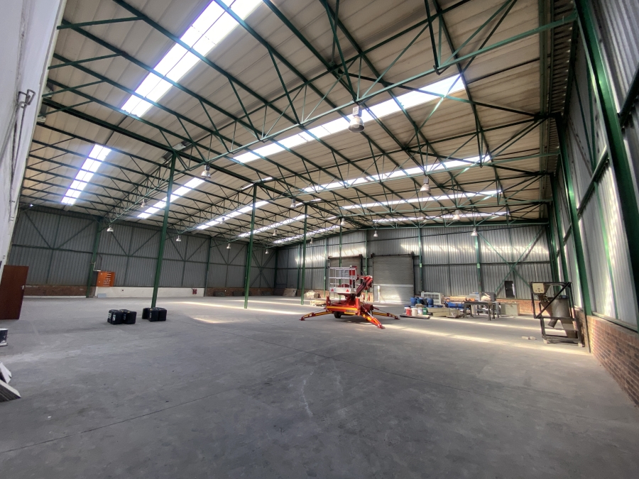 To Let commercial Property for Rent in Randjespark Gauteng