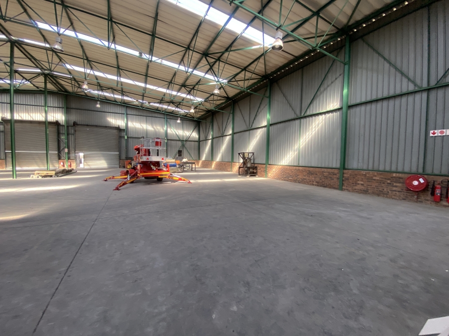 To Let commercial Property for Rent in Randjespark Gauteng