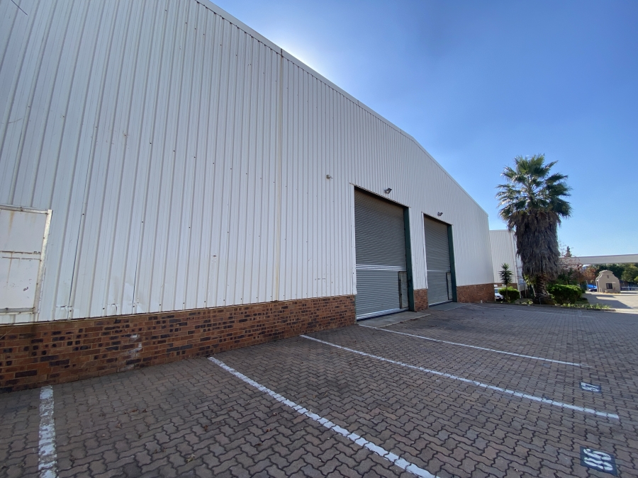 To Let commercial Property for Rent in Randjespark Gauteng