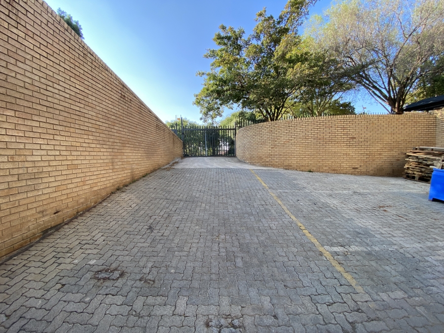 Commercial Property for Sale in Longmeadow Gauteng