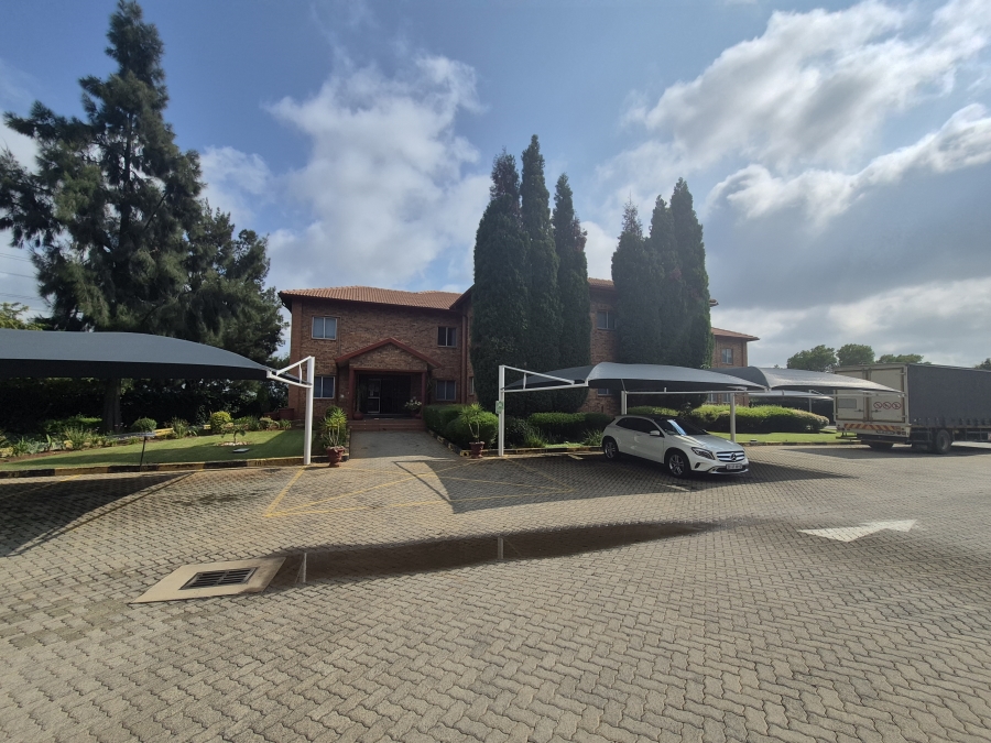 To Let commercial Property for Rent in Meadowdale Gauteng