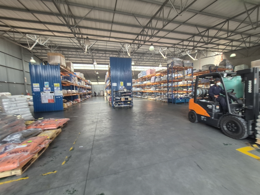 To Let commercial Property for Rent in Meadowdale Gauteng