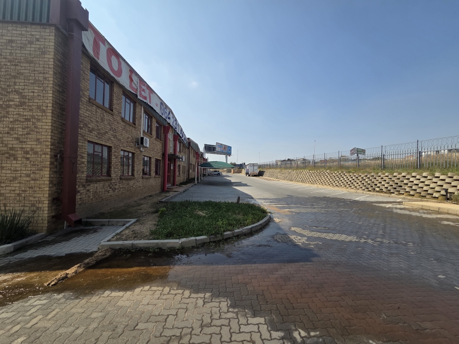 To Let commercial Property for Rent in Samrand Business Park Gauteng