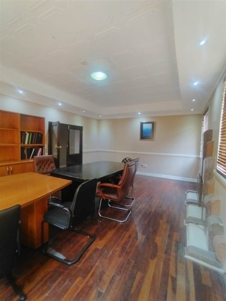 To Let commercial Property for Rent in Houghton Estate Gauteng
