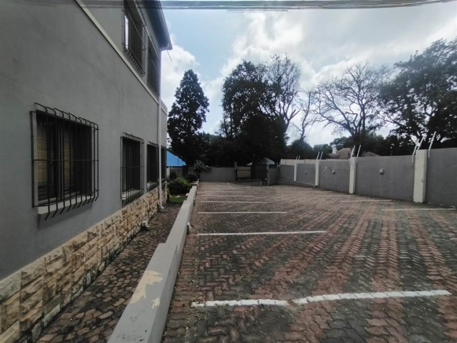 To Let commercial Property for Rent in Houghton Estate Gauteng