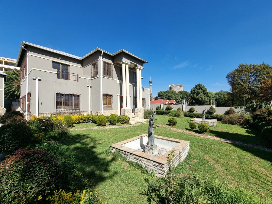 To Let commercial Property for Rent in Houghton Estate Gauteng