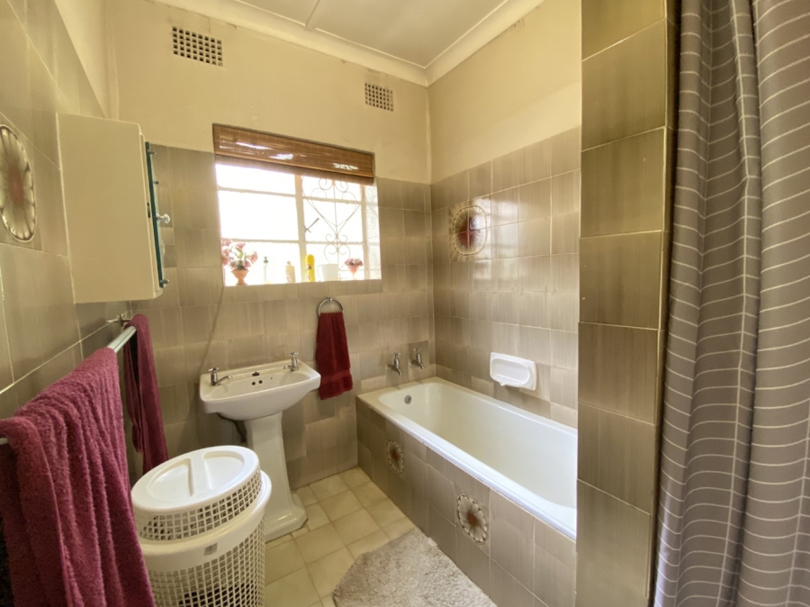 3 Bedroom Property for Sale in Cheltondale Gauteng