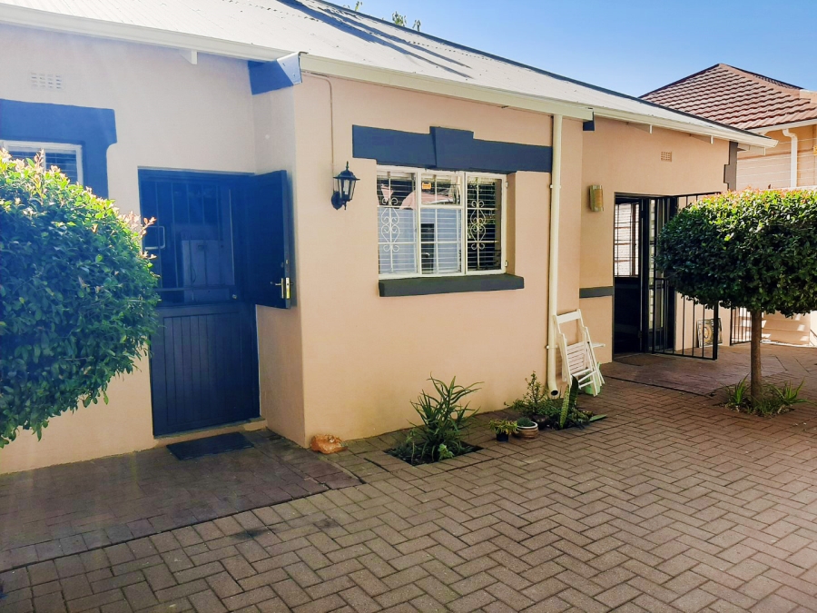 3 Bedroom Property for Sale in Orange Grove Gauteng