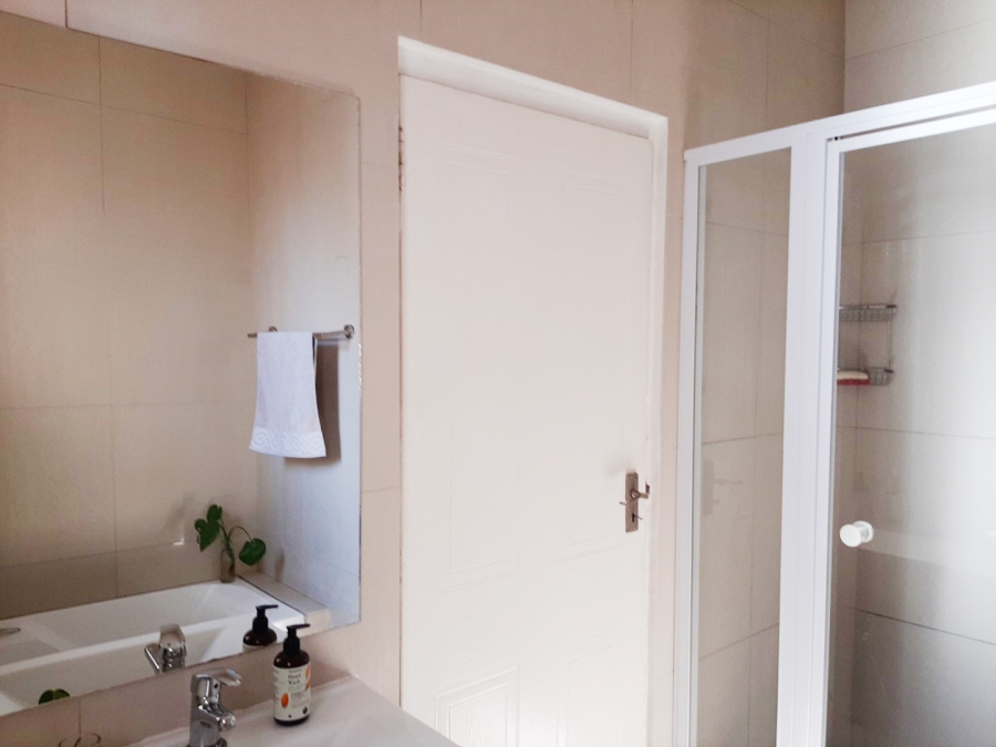 3 Bedroom Property for Sale in Orange Grove Gauteng